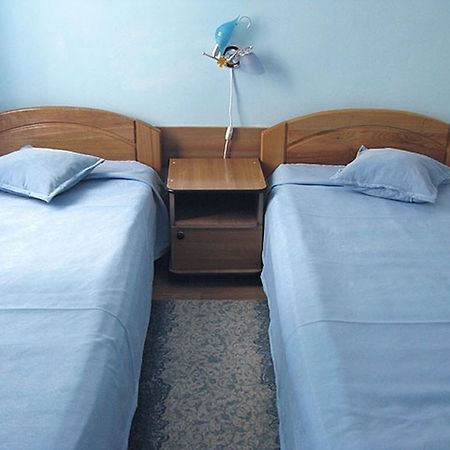 Hostel Sport Крайова Екстериор снимка