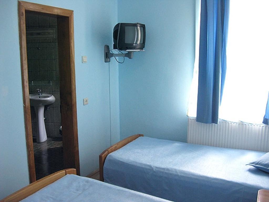 Hostel Sport Крайова Екстериор снимка